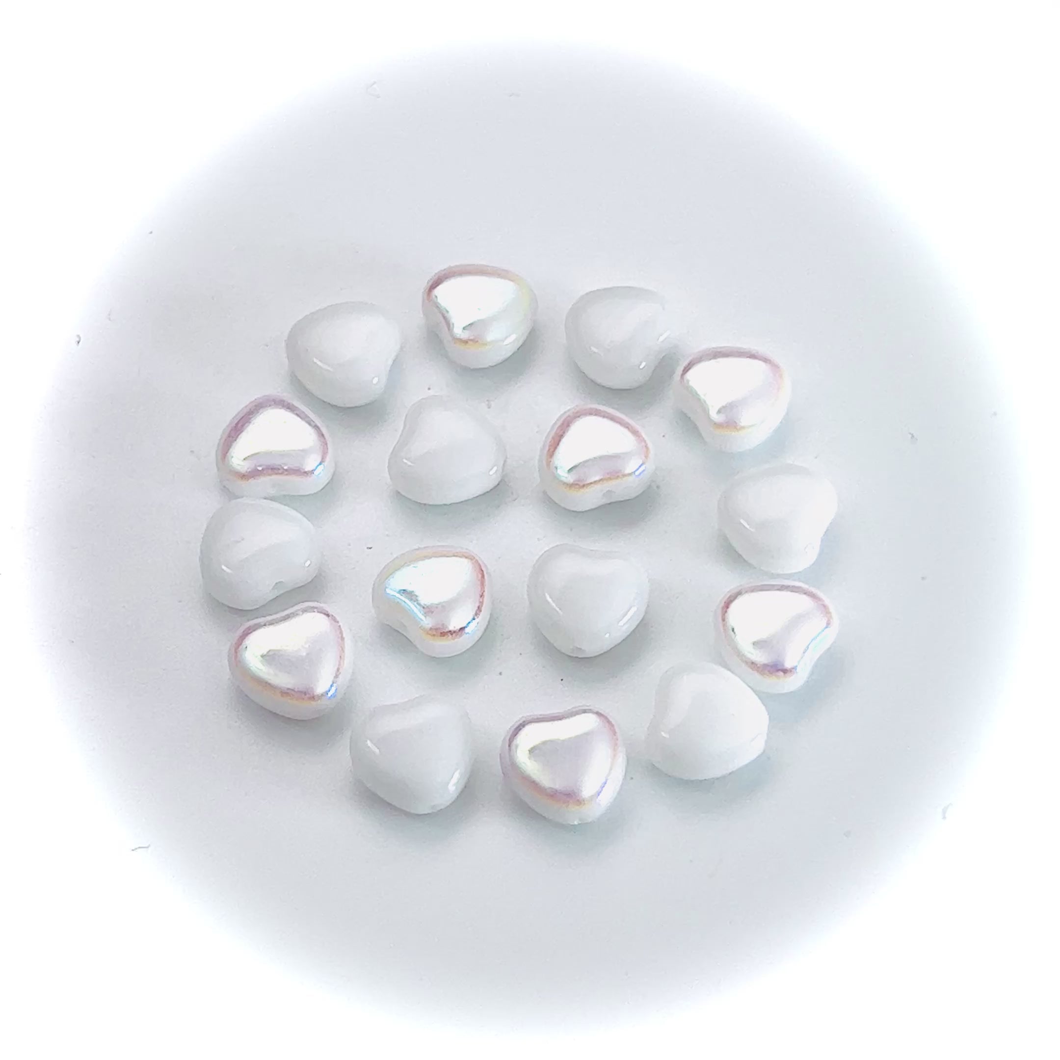 Light Purple Opaque 20mm Round Plastic Beads - White Hearts (10pcs)