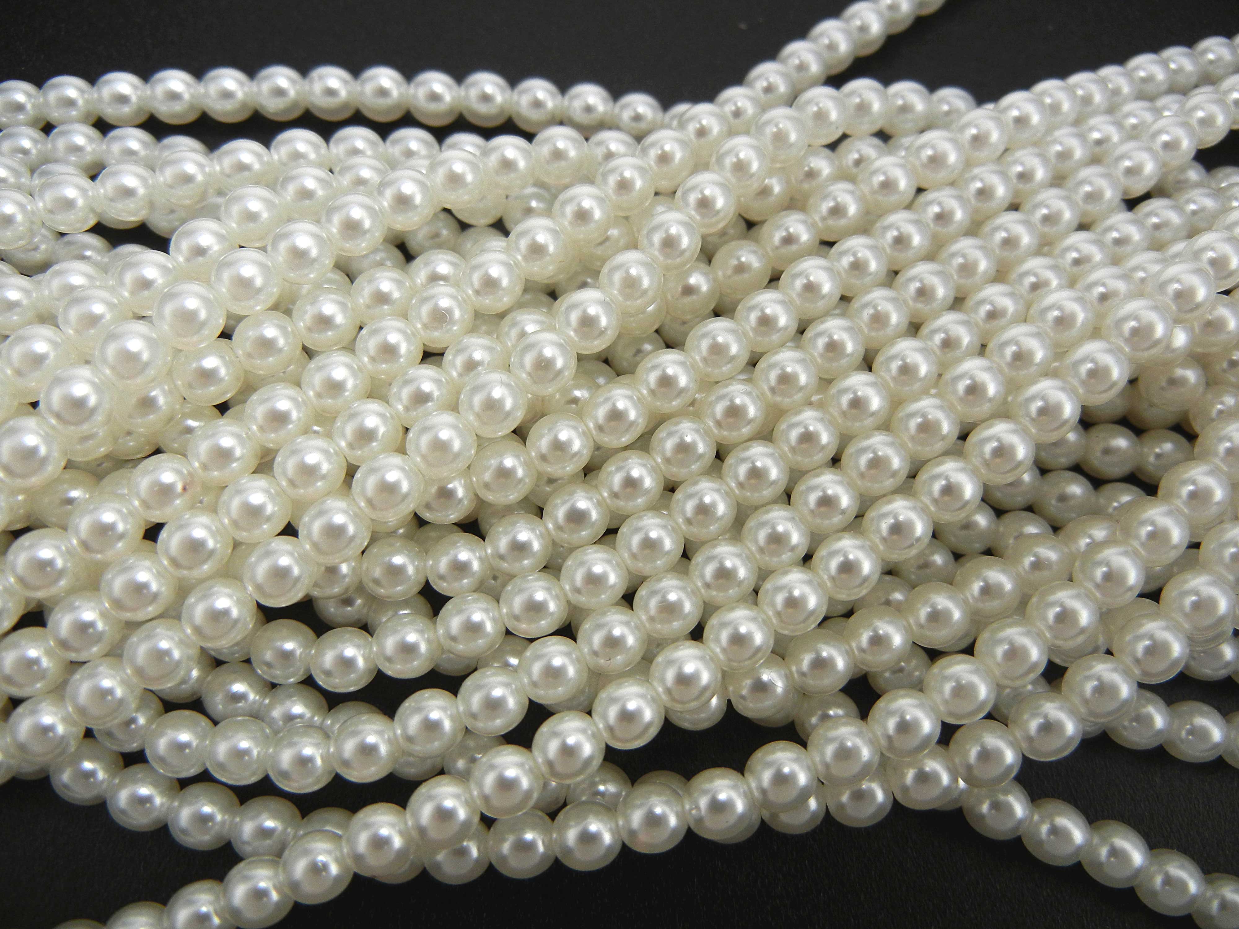 Czech Glass Pearls, Off-White Pearl, Light color | Crystals and Beads for Friends