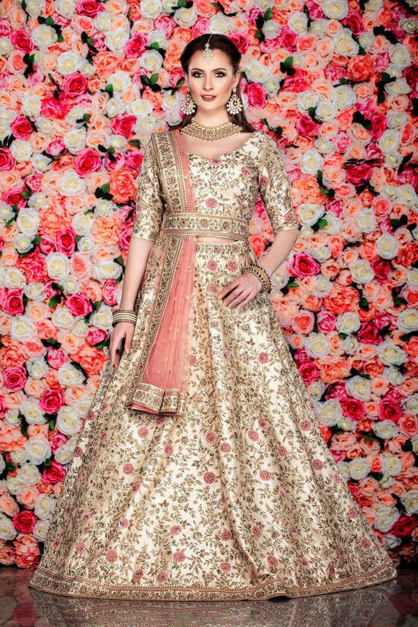 Peach Bridal Lehenga Choli Dupatta Dress for Wedding | Bridal lehenga  choli, Pakistani bridal dresses, Bridal lehenga peach