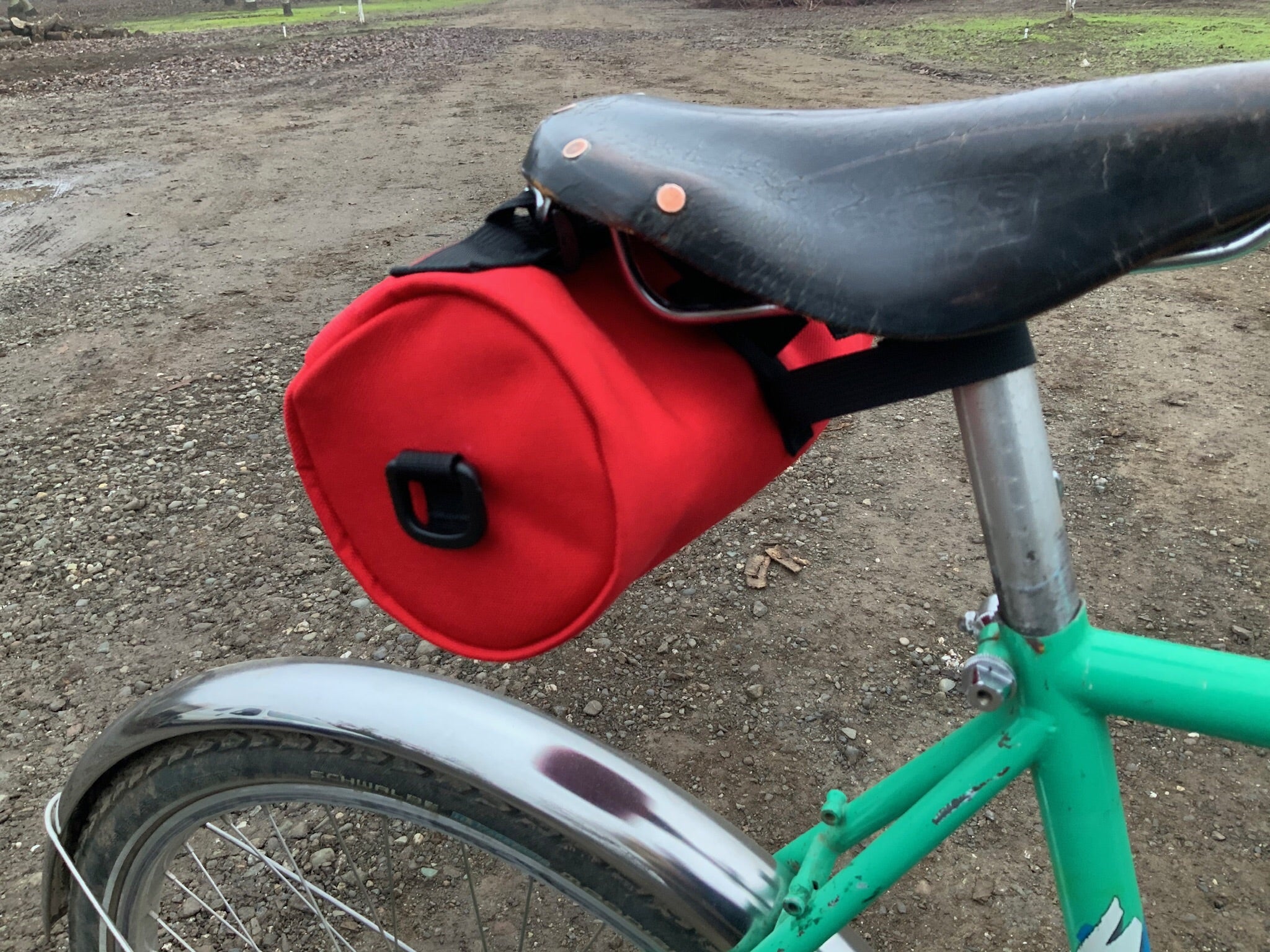 barrel bag bike