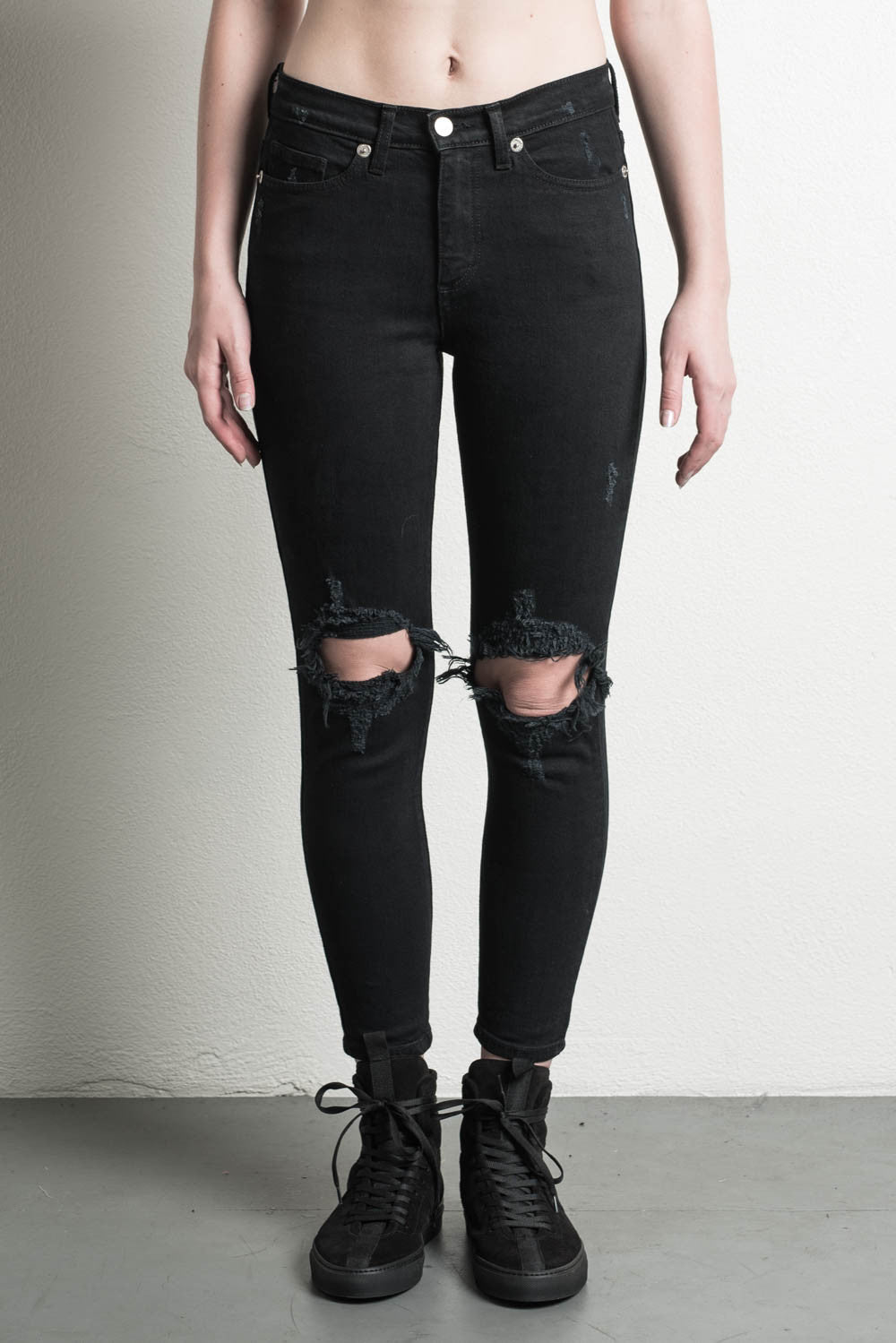 tapered harem trousers