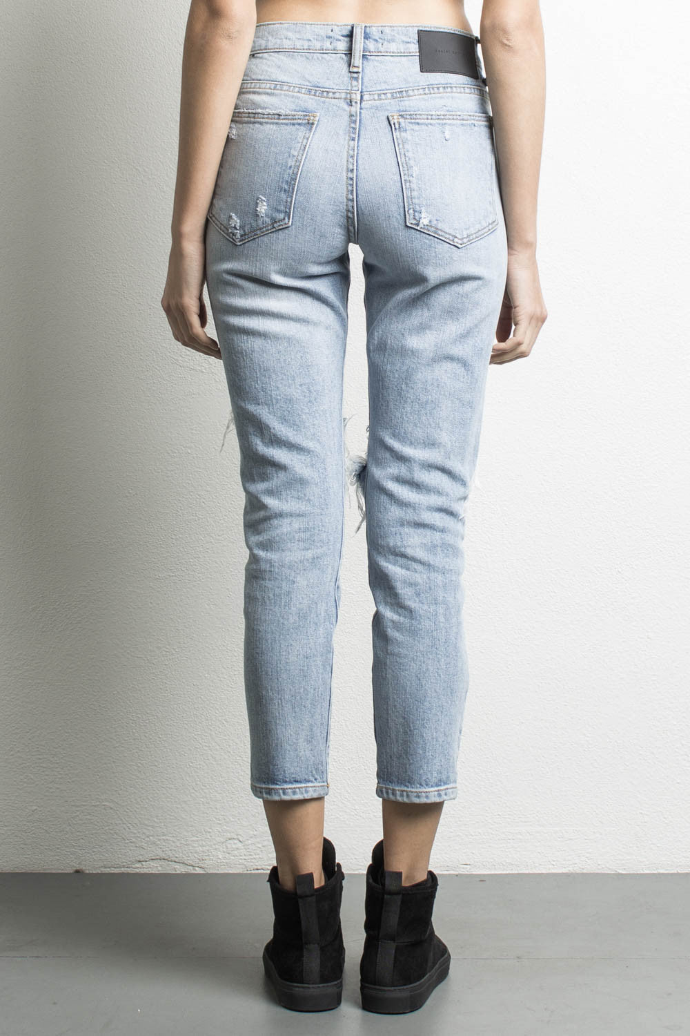 high waisted denim jeans