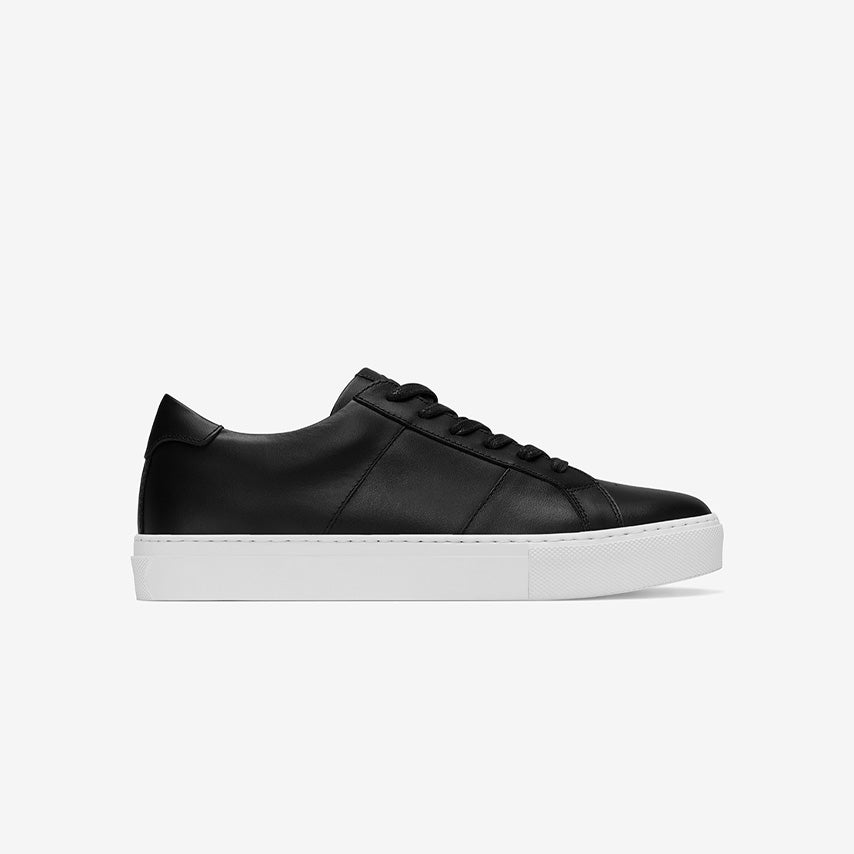 black casual sneakers women