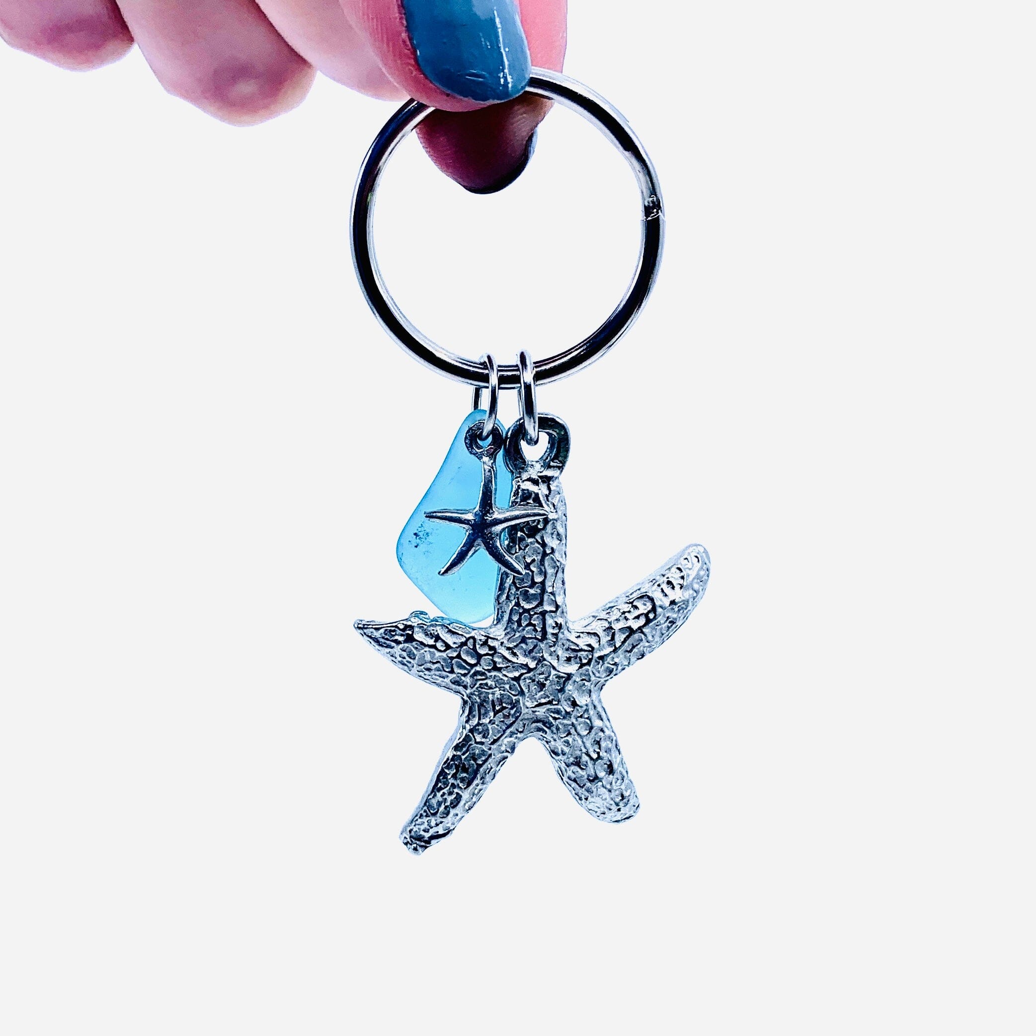 radiator Medewerker Stun Pewter Starfish Keychain with Blue Sea Glass - Luke Adams Glass Blowing  Studio