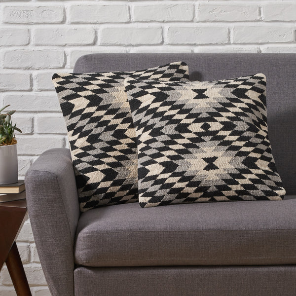 Linda Boho Yarn and Cotton Throw Pillow – LePouf