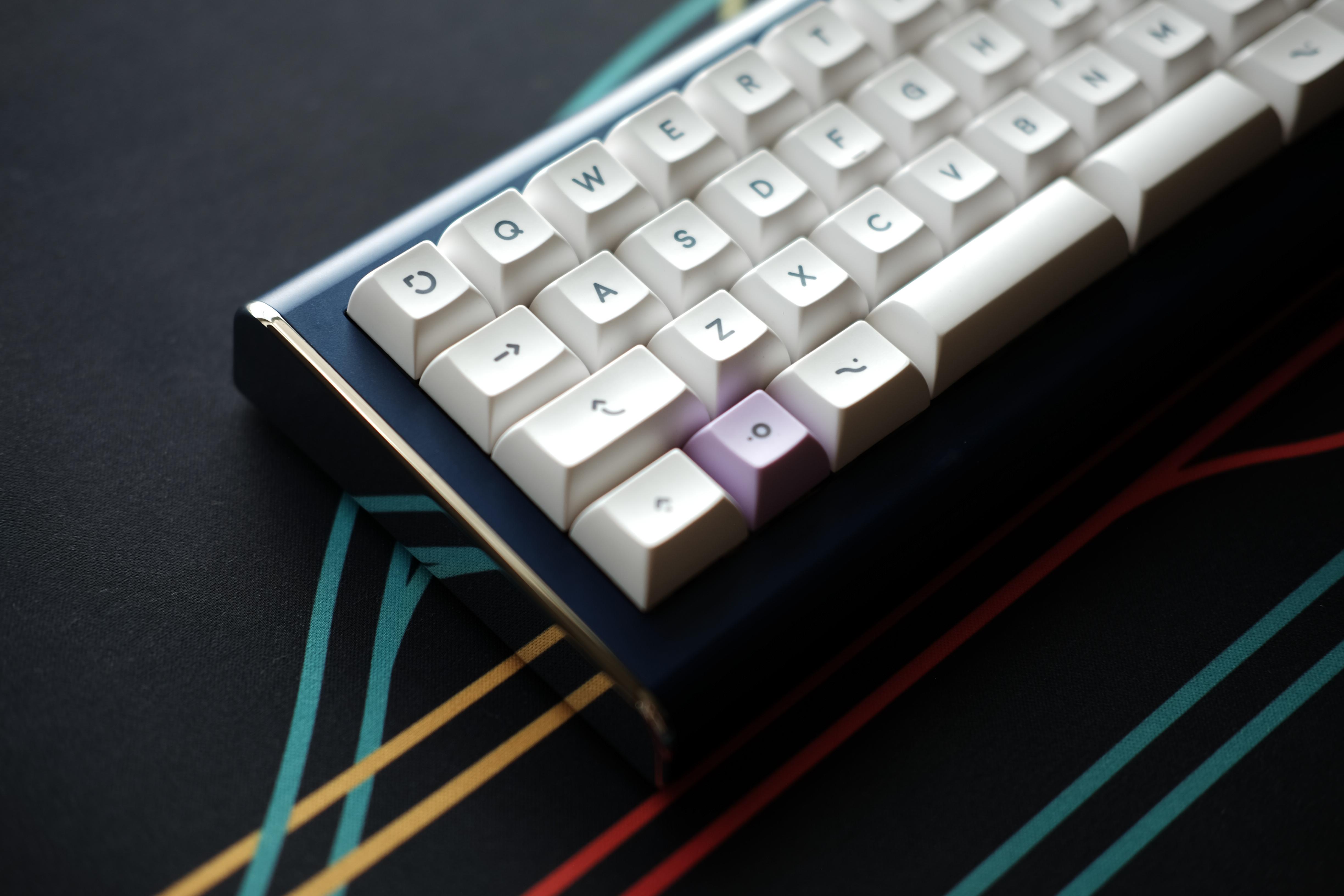 ADÉLIE KEYBOARD 当店おすすめ品 - www.woodpreneurlife.com