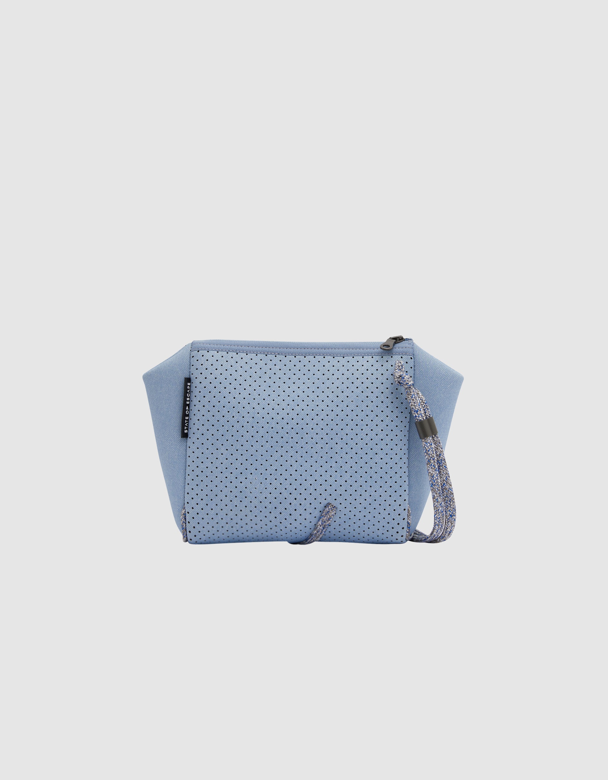 Festival crossbody in denim super fade – State of Escape