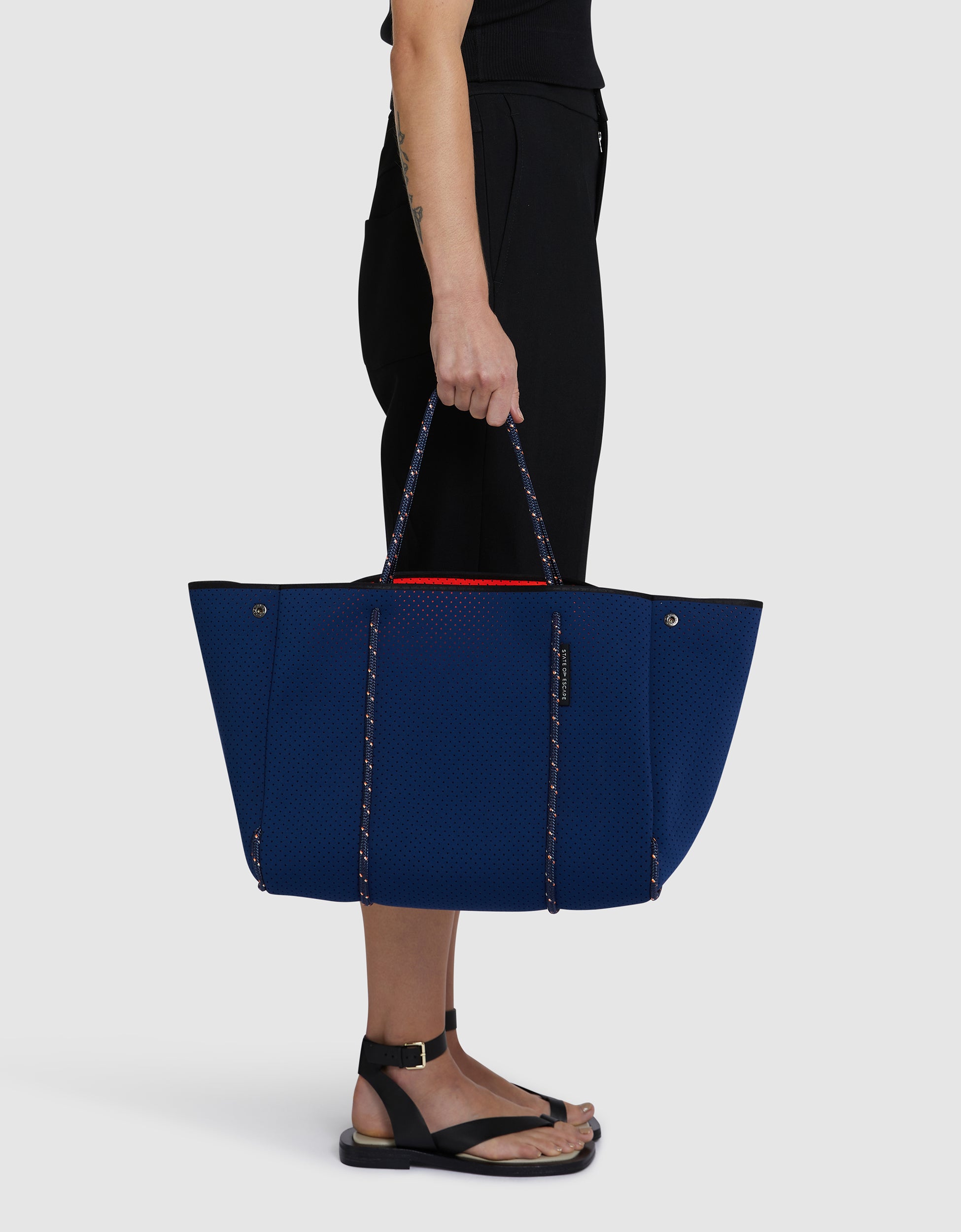 The Escape™ tote - State of Escape