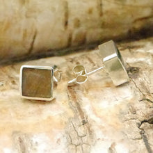 Load image into Gallery viewer, handmade labradorite silver stud earrings