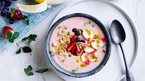 berry smoothie bowl