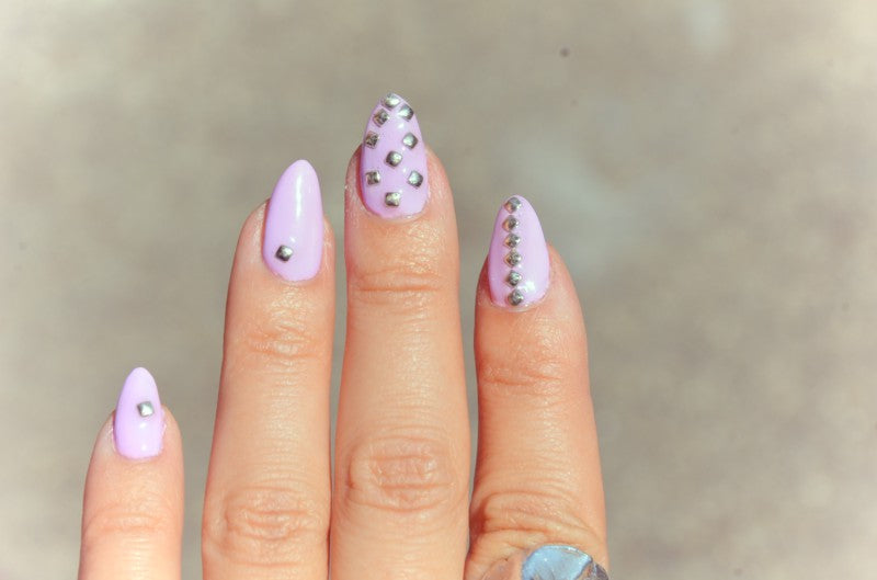 Spring Manicures: Lavender Nail Polish Trend