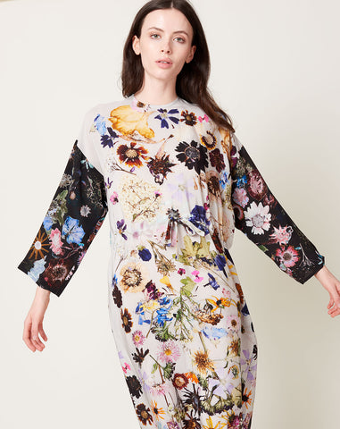 Anntian Simple Dress in Panel Print F Pressed Garden Flowers