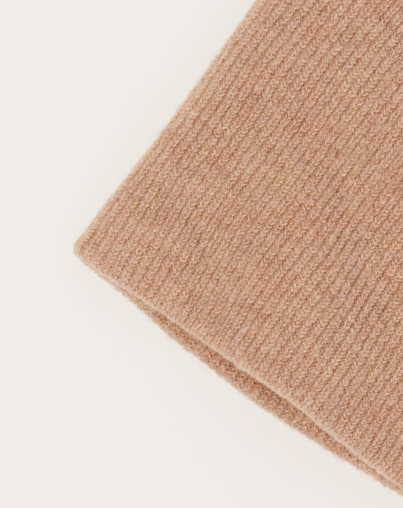 Merino Beanie in Tan