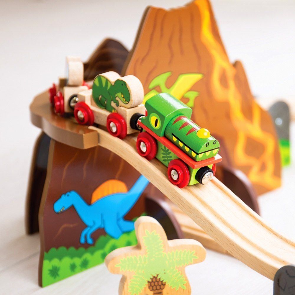 wooden dinosaur train set