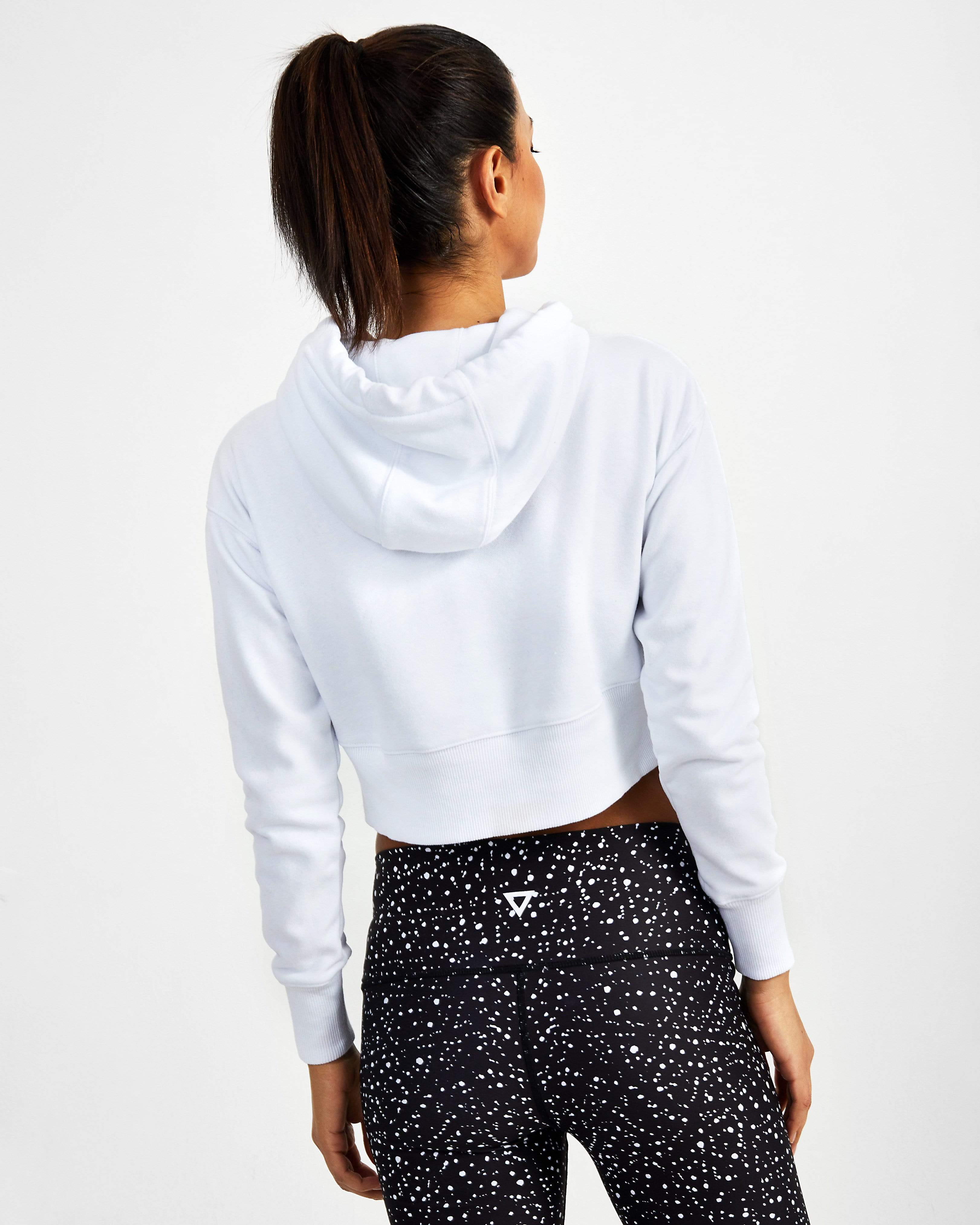 white nike cropped hoodie