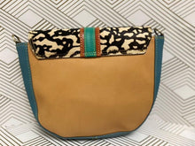 Load image into Gallery viewer, Sassy and Chic Collecton- Hand Bags
