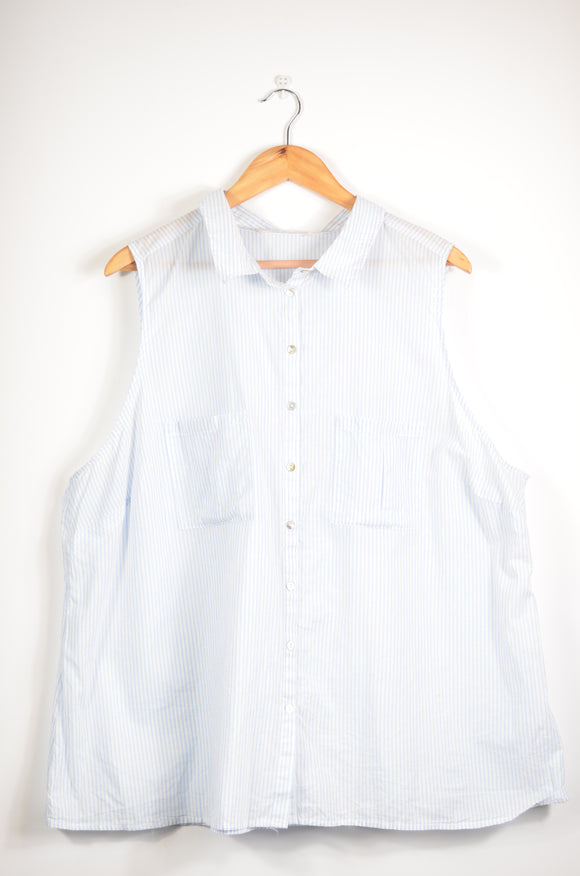 white shirt size 22