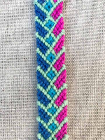 Easy Friendship Bracelet Patterns to Try