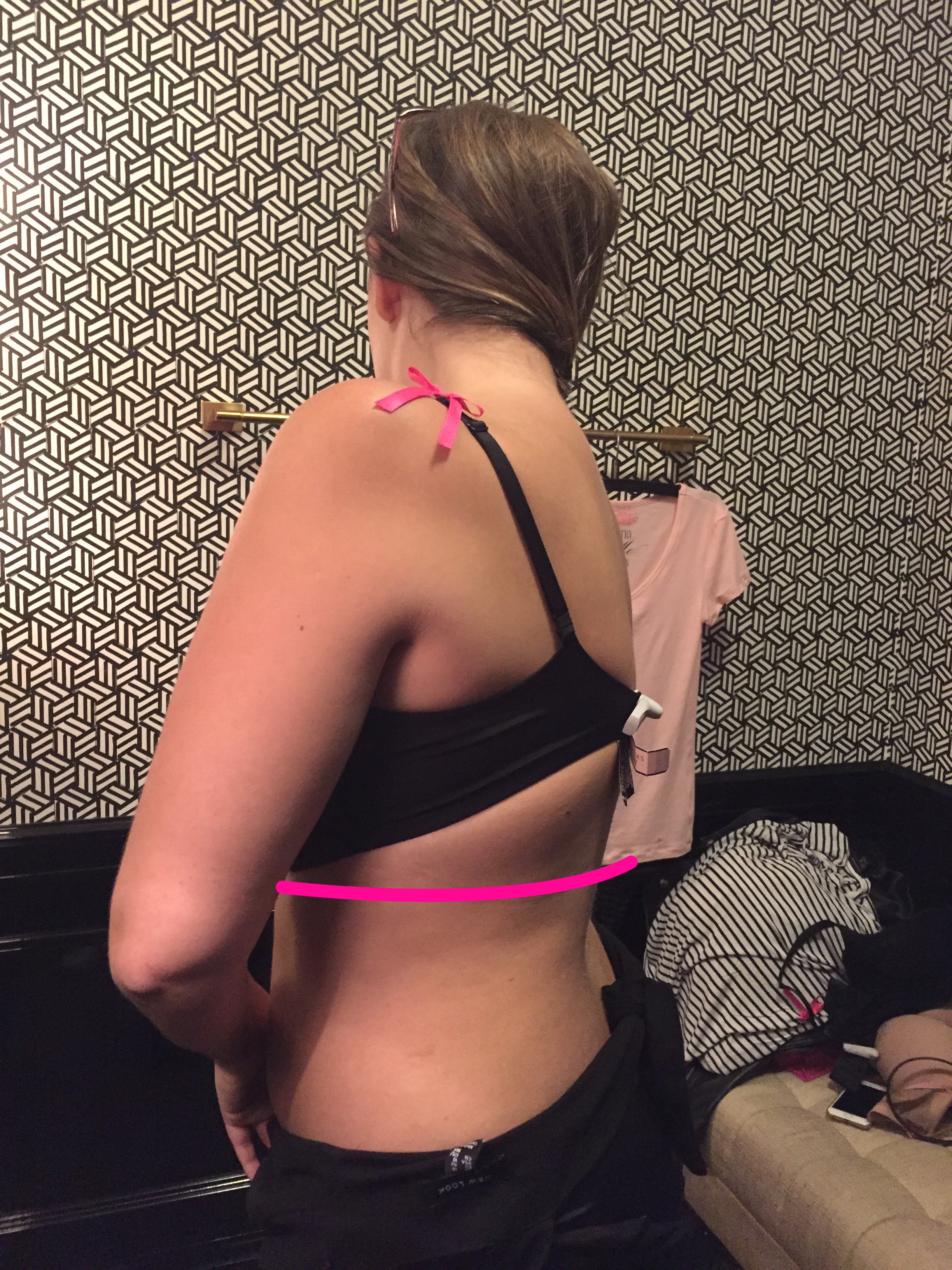 Lingerie Giant shows us exactly how NOT to do a bra fitting