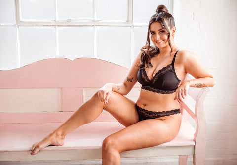 Everything you need to know about the Curvy Kate $15 black Friday deal bralette