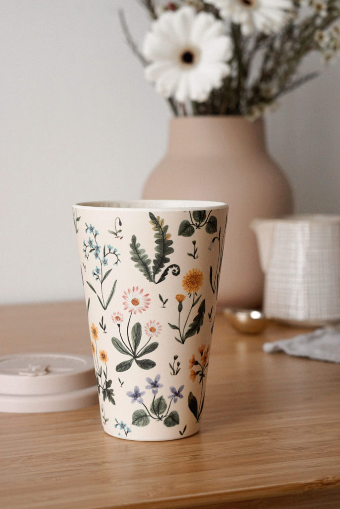 Joannie Houle Little Spring cup by Mimi & August