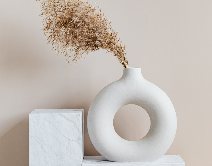 Ceramic nordic white vase for winter decor