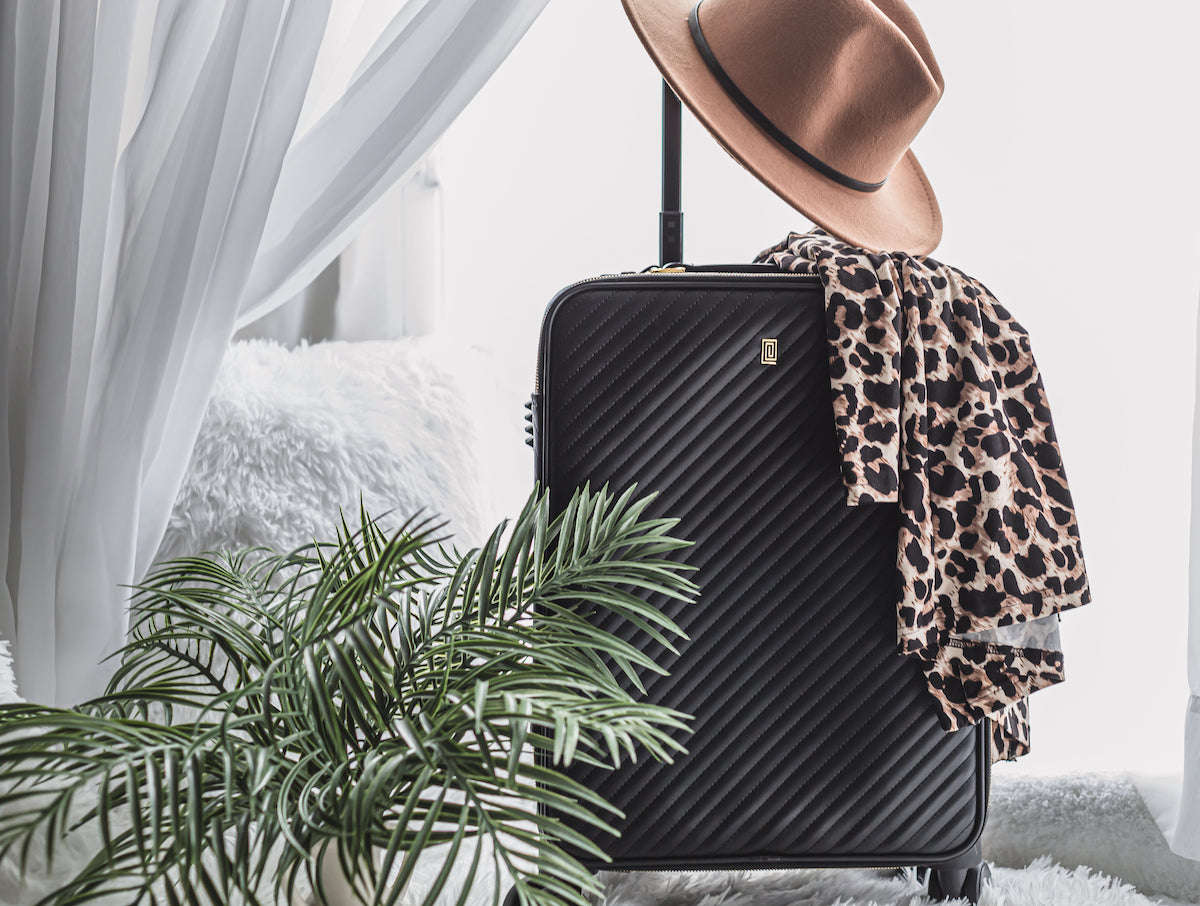 Get The First Class Experience With NOTIQ's Sustainable Luxury Luggage