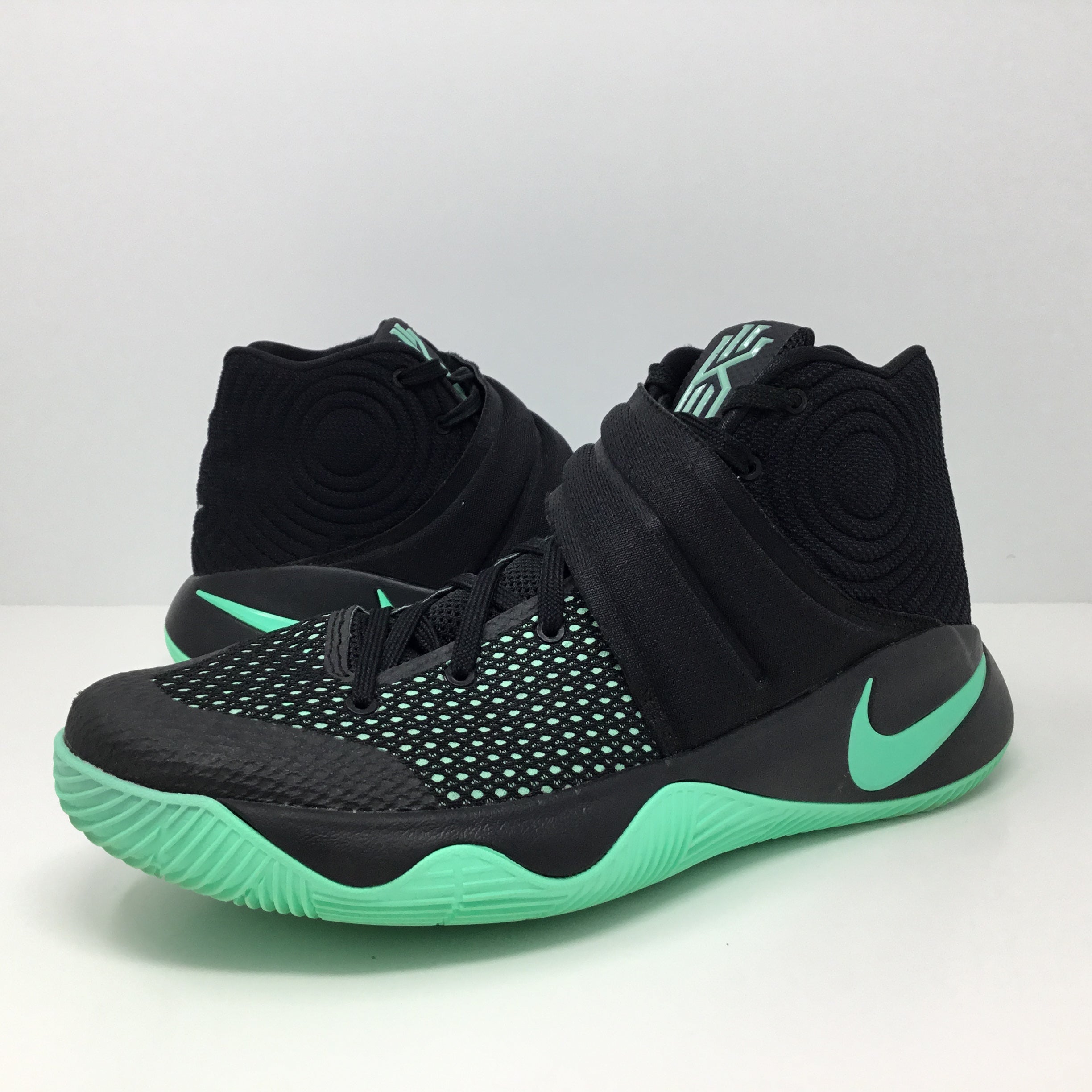 kyrie 2 size 9