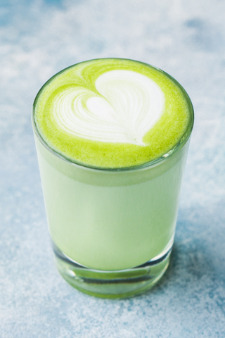 ENERGIZING AVOCADO JUICE RECIPE