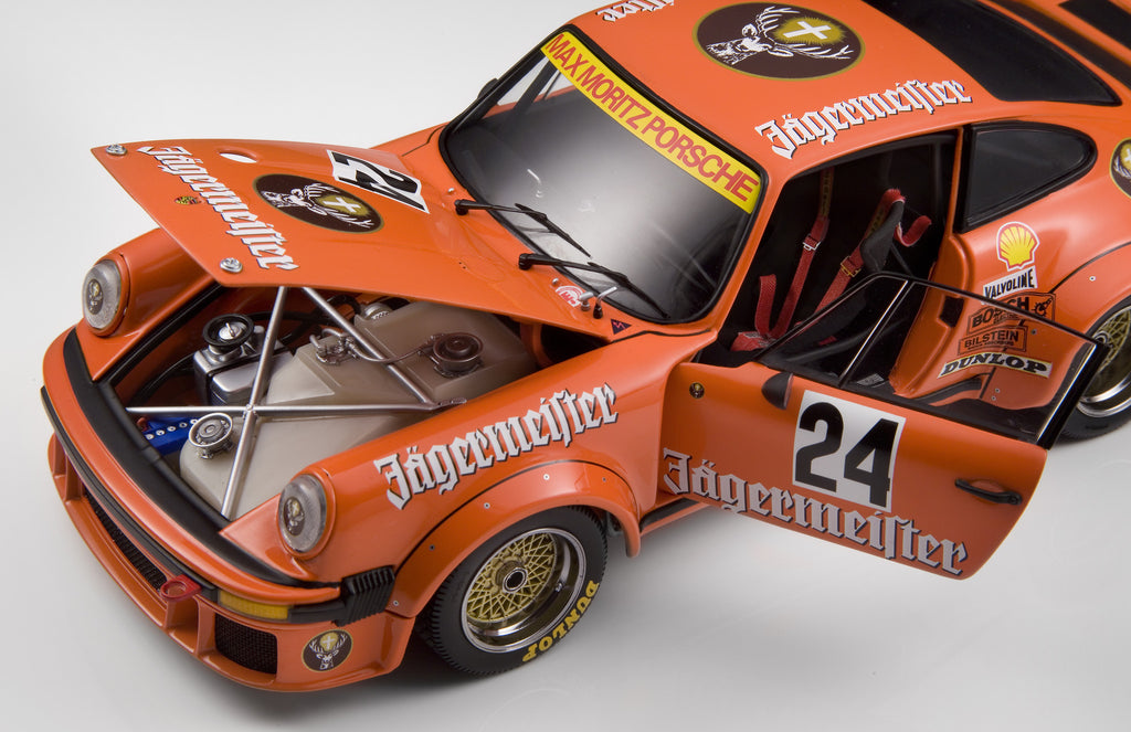 大人気新作 EXOTO 1/18 Porsche Jagermeister RSR 934 ミニカー