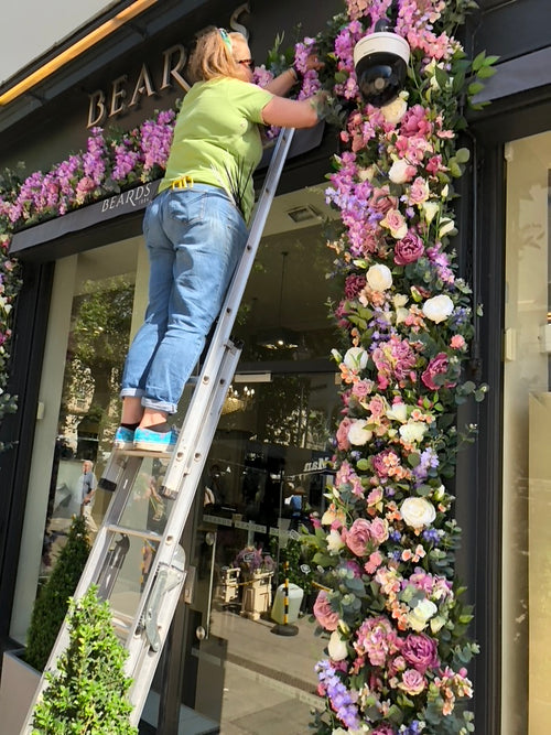 "a little bit about us" Oops a daisy flowers limited