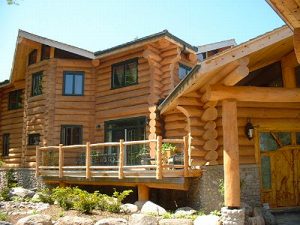 full round log home