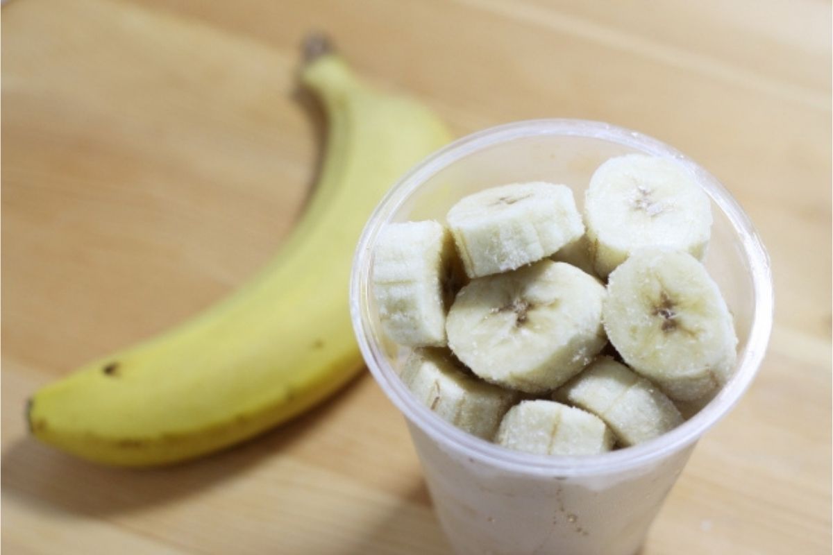 離乳食のバナナは冷凍できることを説明している