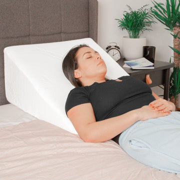 How to Use a Knee Elevation Pillow • Wedge Pillow Blog