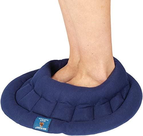 A hot/cold wrap over feet