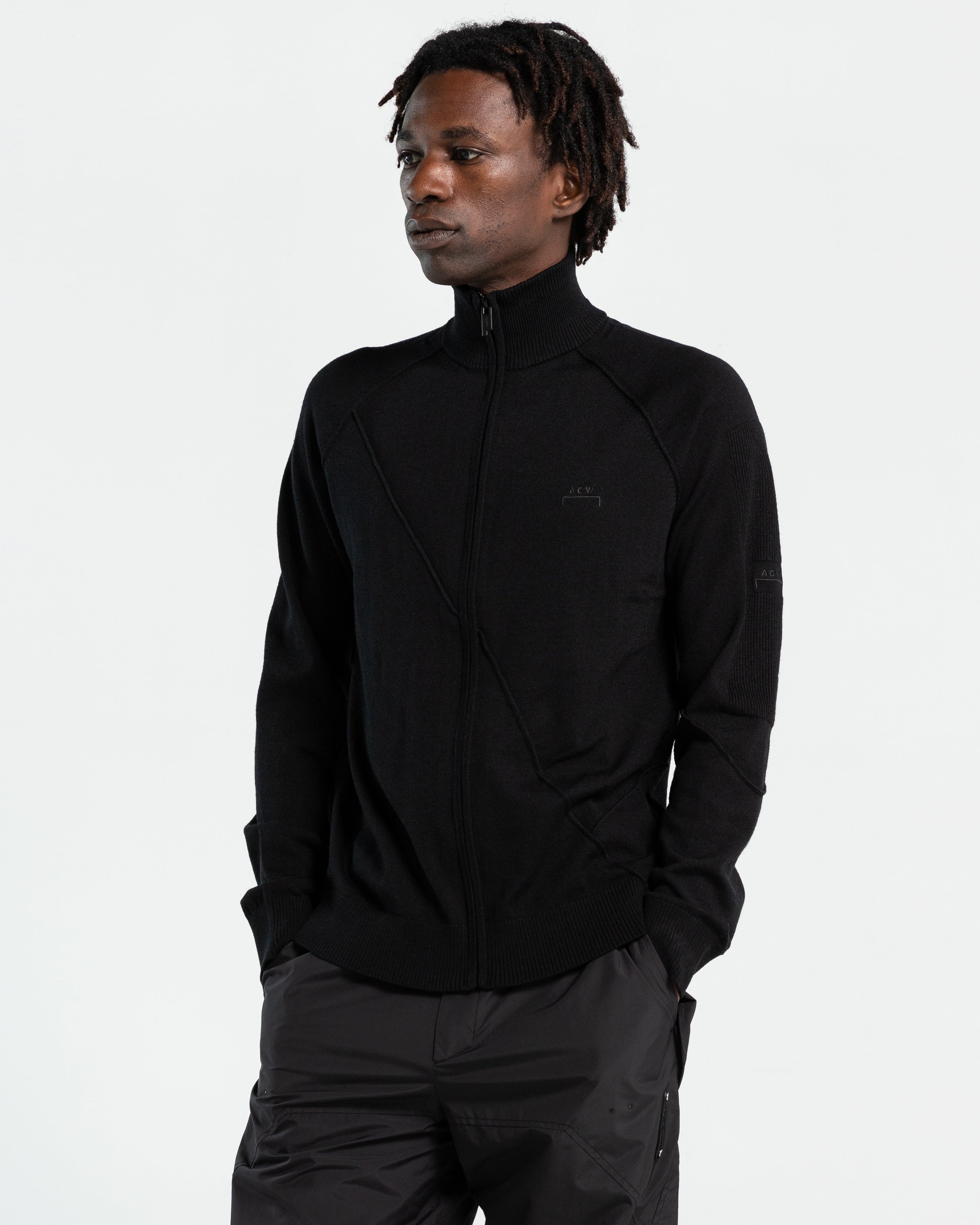 Essential Merino ZipUp Knit in Black