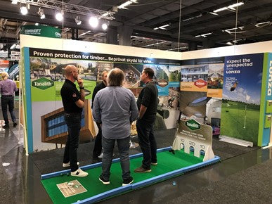 Exhibition stand crazy golf