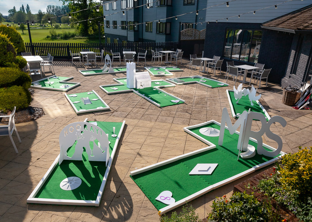 Wedding crazy golf