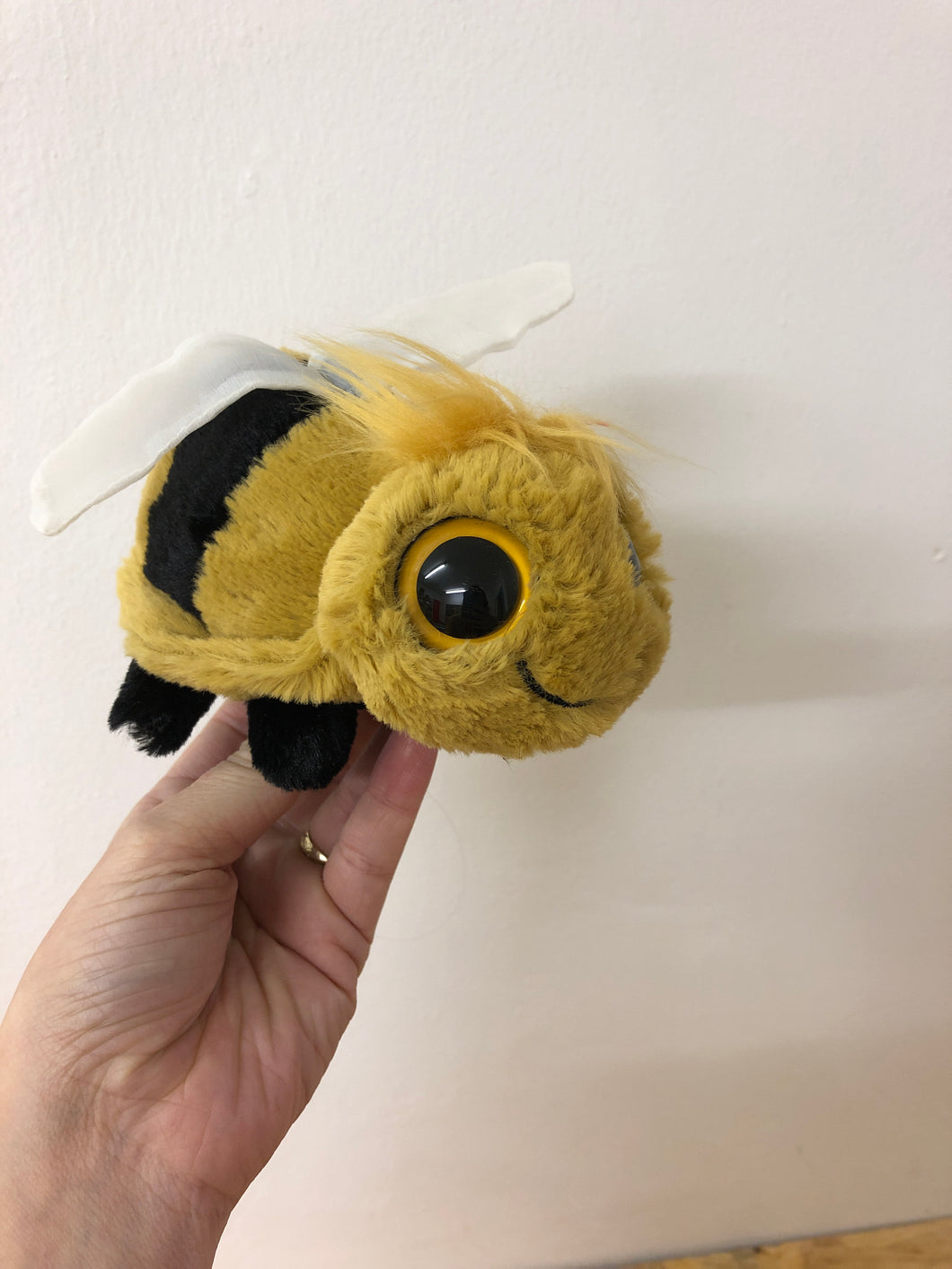 jellycat bee