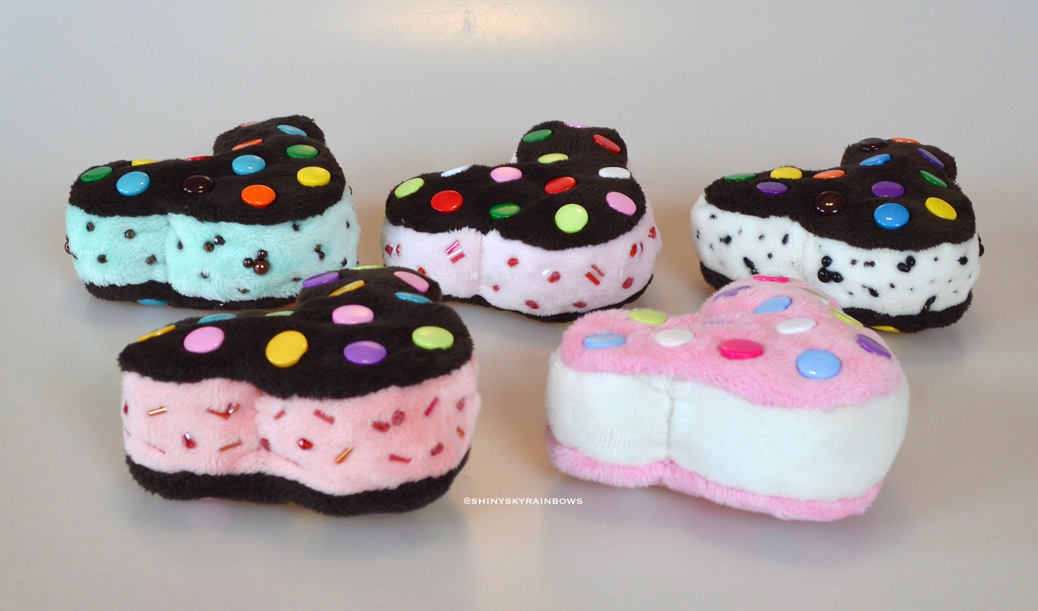 1 Ice cream cookie sandwich Plush Accessory