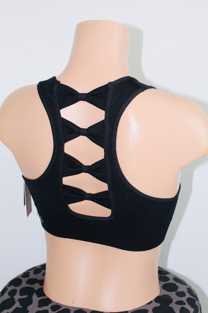 clip back sports bra