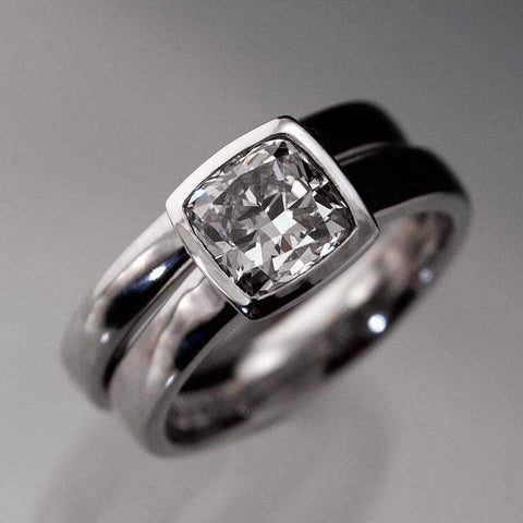 Round Diamond Modern Low Profile Half-Bezel Engagement Ring | Nodeform
