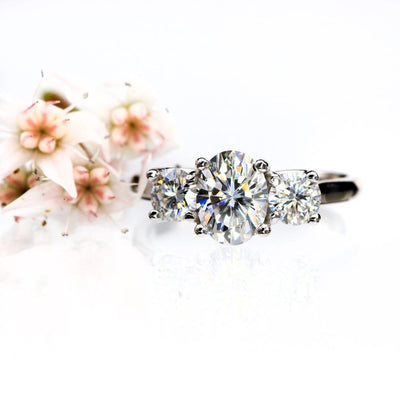 Oval Moissanite 3 Stone Prong Set Engagement Ring - Nodeform