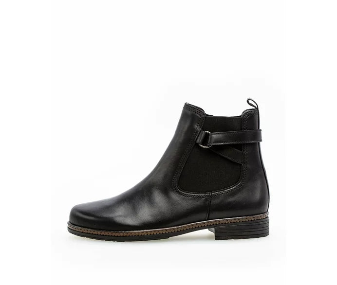 Se Gabor - Chelsea boot med rem, 52-0778 - Sort - 7 hos Schou Bertelsen SKO