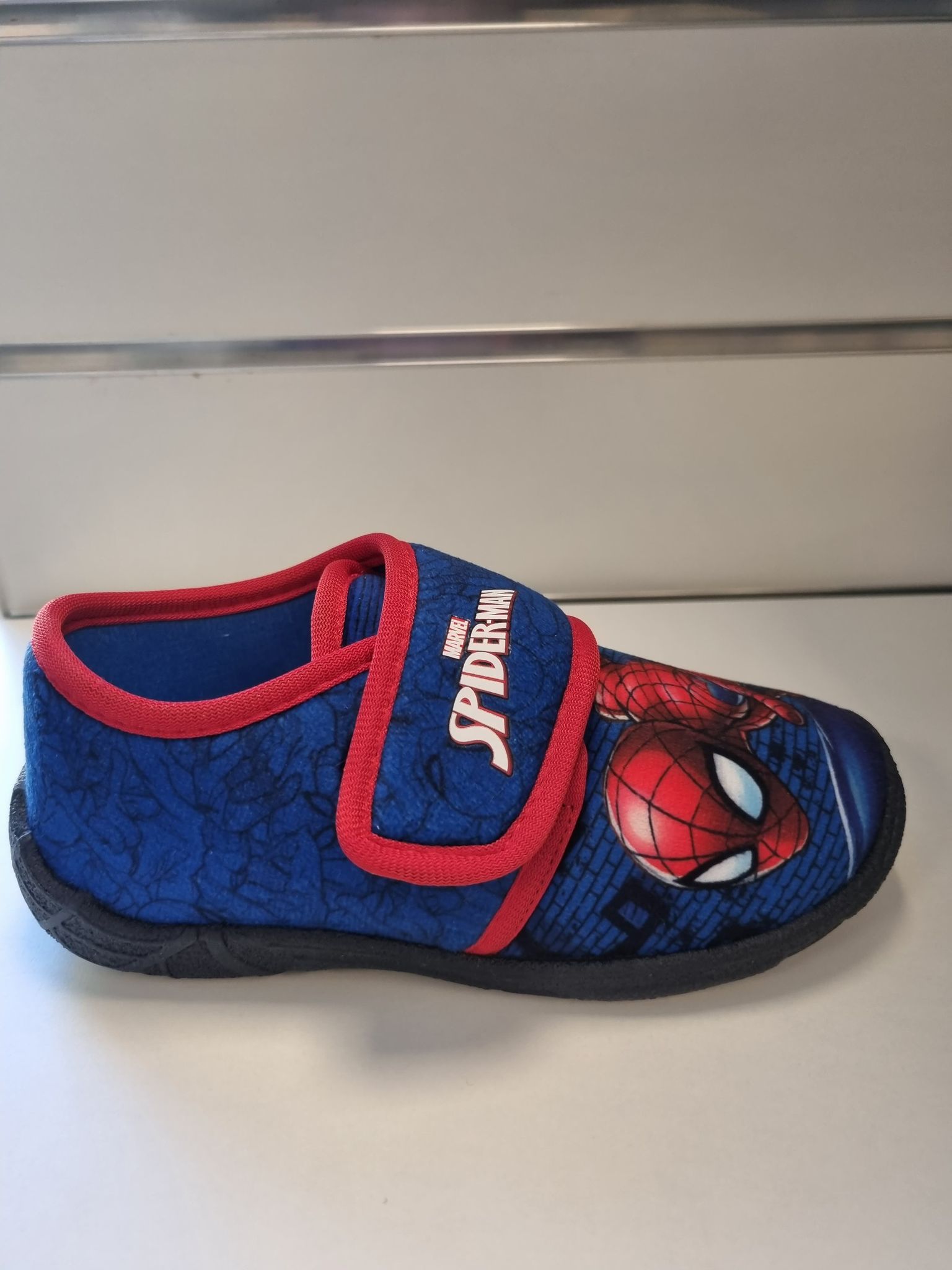 Se Marvel - Spiderman hjemmesko, 66-0080 - Blå - 25 hos Schou Bertelsen SKO