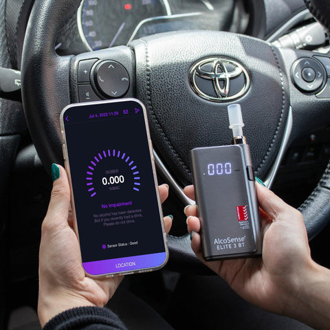 AlcoSense Elite 3 BT breathalyser in car