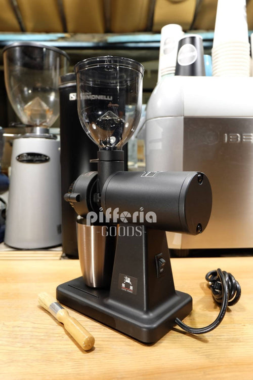 https://cdn.shopify.com/s/files/1/0241/8111/2928/files/Feima-601N-coffee-grinder-5_250x@2x.jpg?v=1695920154