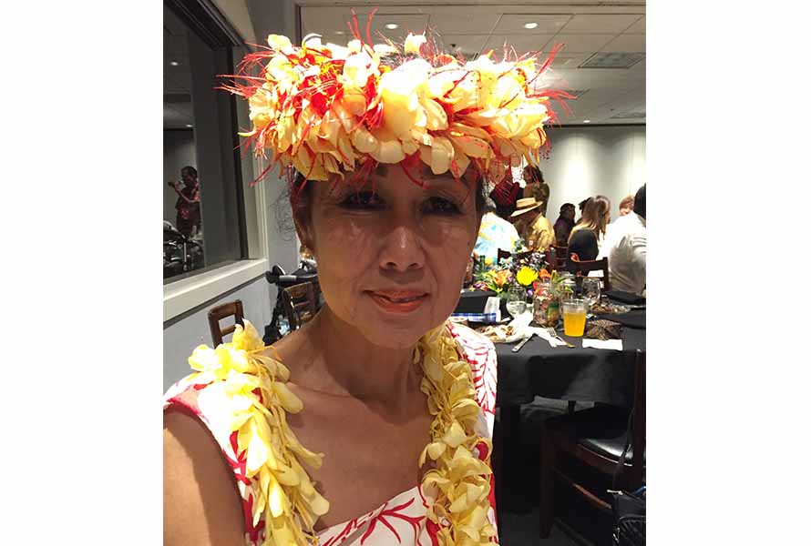 Amazon.com : blinkee Hawaiian Flower Lei Necklace Pink : Sports & Outdoors
