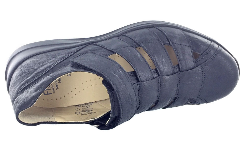 mens shoes with removable insoles