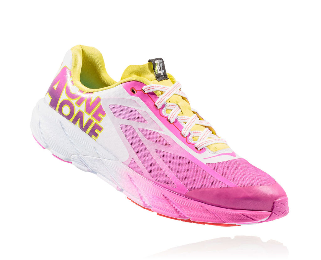 hoka tracer 1